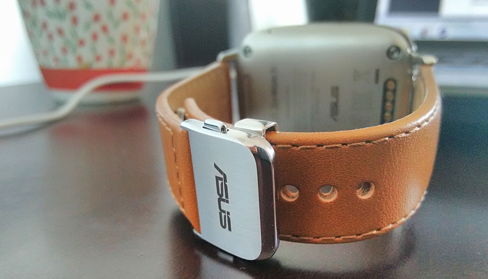 ASUS diseña un smartwatch elegante, con buenas prestaciones pero poco 'deportivo'