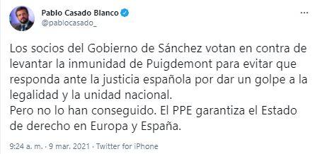 Tuit de Pablo Casado después de que la Eurocámara levantara la inmunidad parlamentaria a Puigdemont.