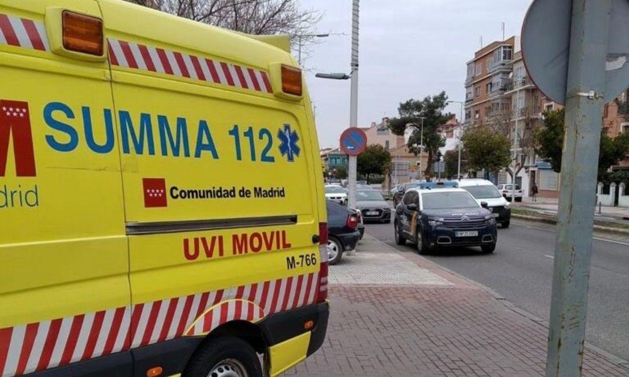 Imagen de una ambulancia del SUMMA 112 de la Comunidad de Madrid. EP