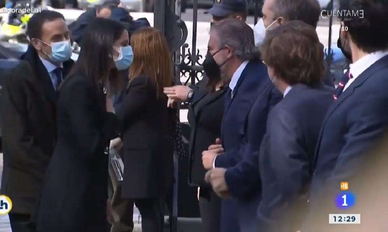 Begoña Villacís y Pablo Casado en el homenaje a las víctimas del 11M