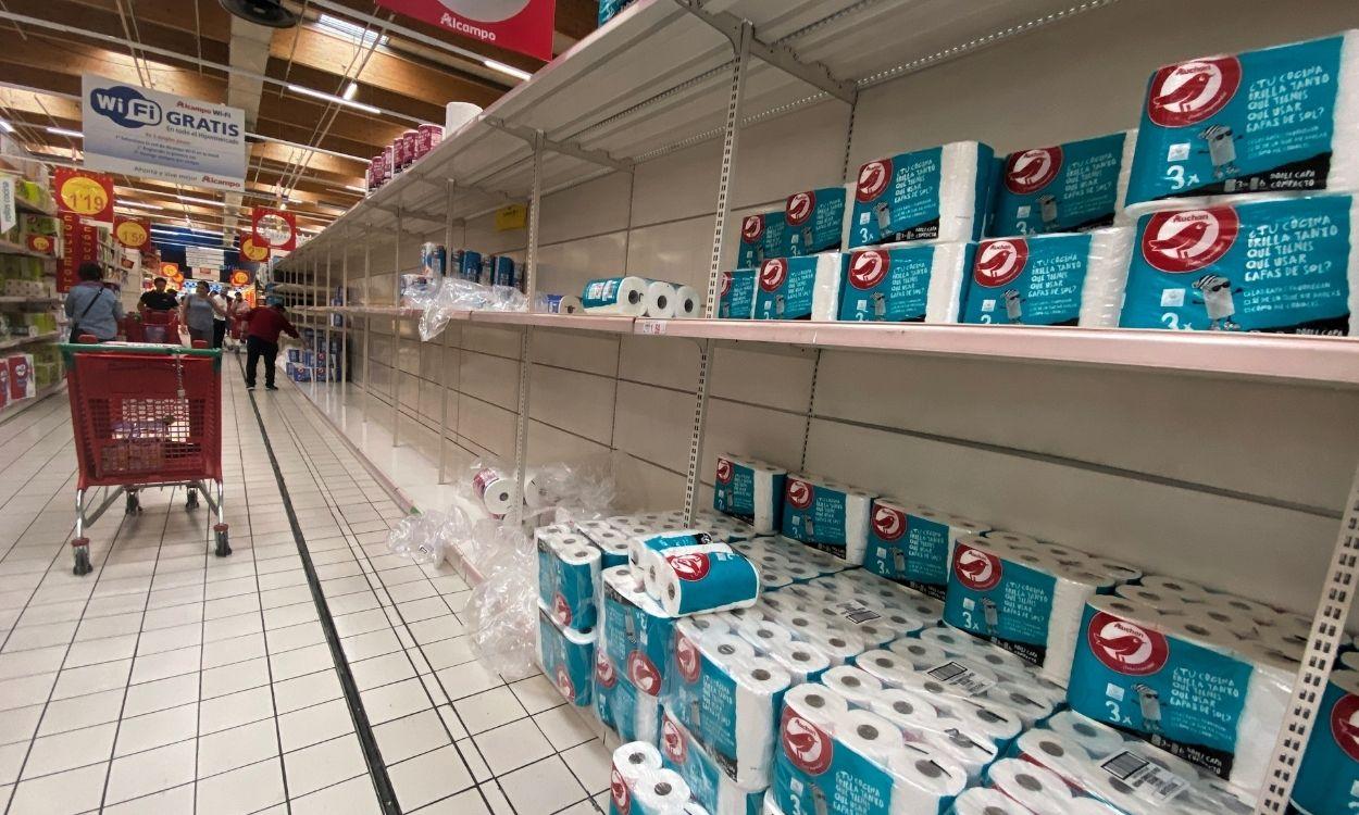 Supermercados arrasados tras la declaración de la pandemia