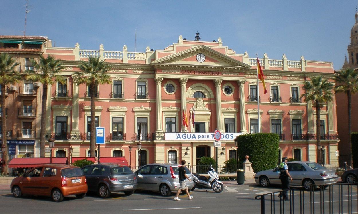 Fachada del Ayuntamiento de Murcia. Europa Press. 