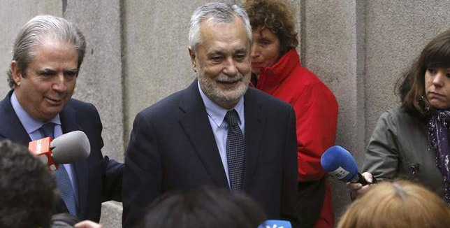 El abogado de Griñán cuestiona la declaración del expresidente: "Sólo garantiza el 'paseillo'"