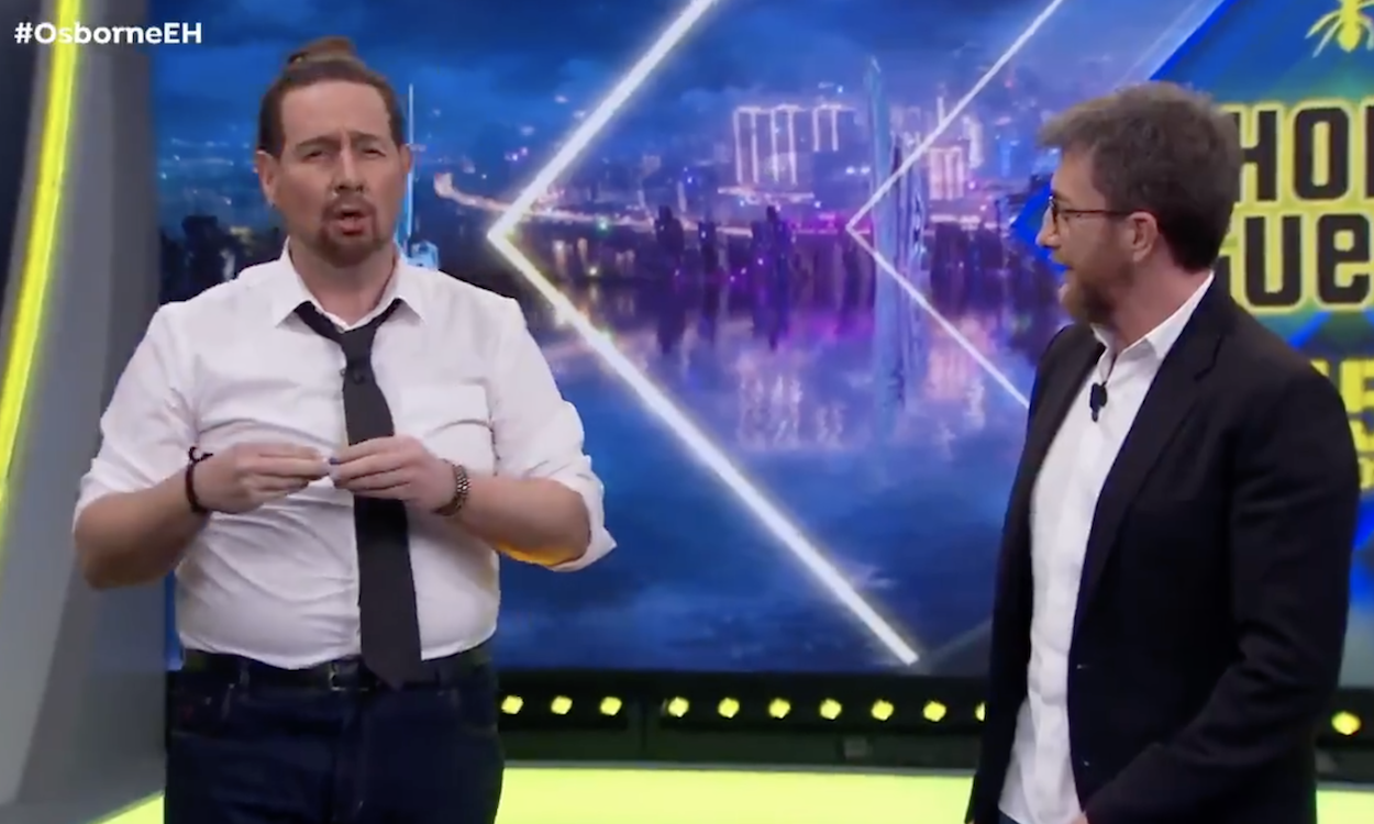 Imagen de la imitación de Carlos Latre a Iglesias en El Hormiguero