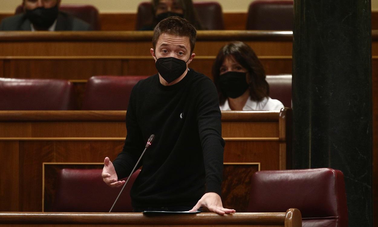 El líder de Más País, Íñigo Errejón, interviene durante una sesión de Control al Gobierno en el Congreso de los Diputados. EP