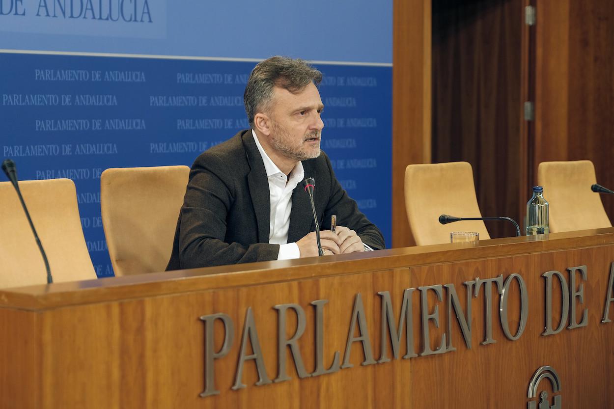 El portavoz parlamentario del PSOE A, José Fiscal.