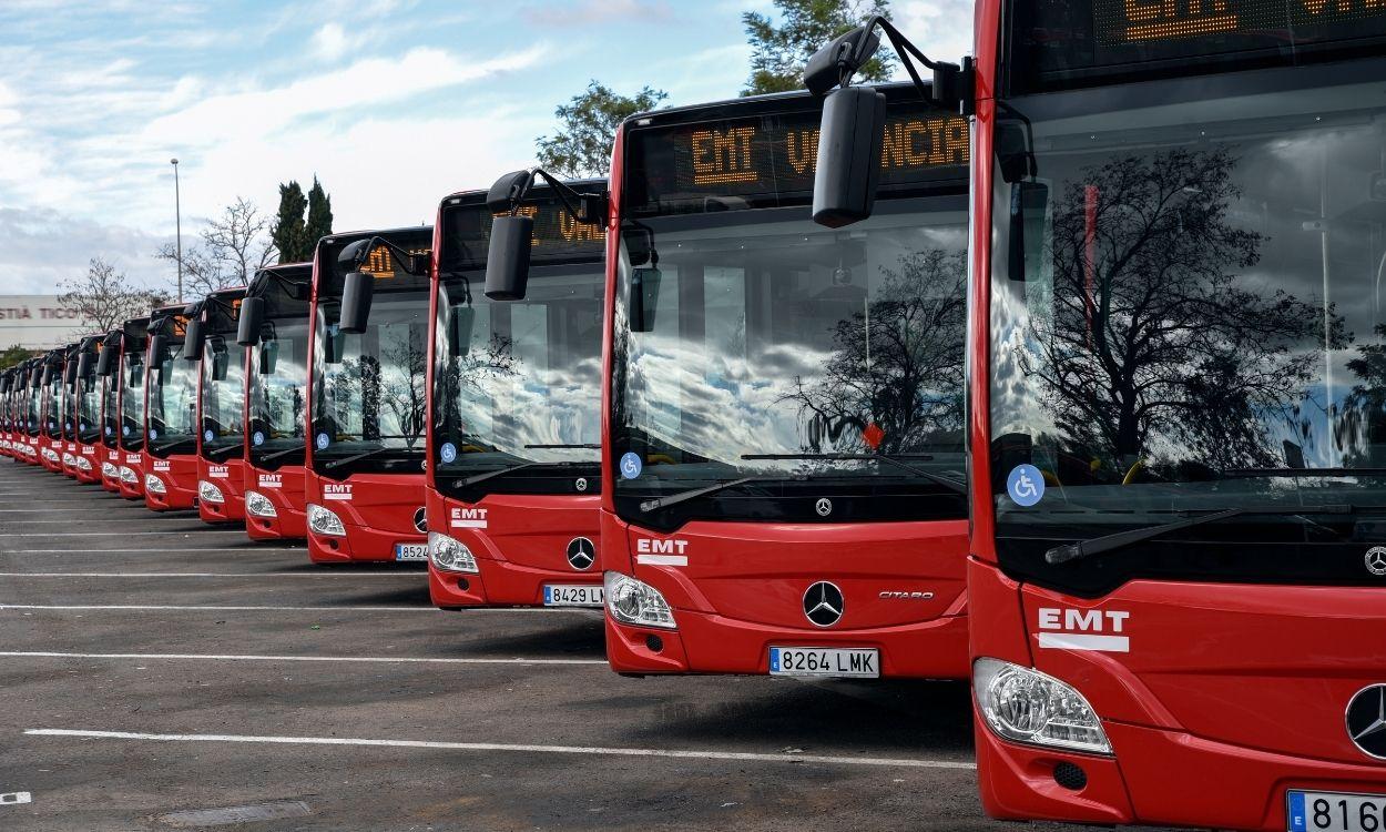 Imagen de autobuses de la EMT en la Comunidad Valenciana. 