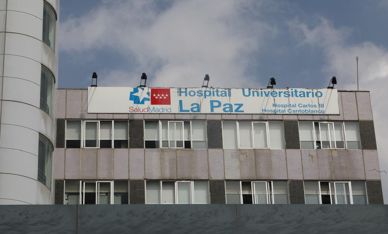 Fachada del Hospital La Paz, en Madrid. EP