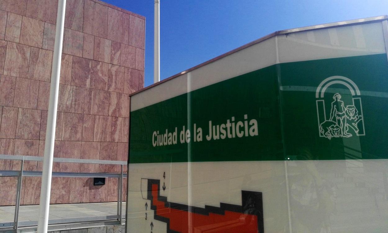 Fachada de la ciudad de la Justicia de Málaga