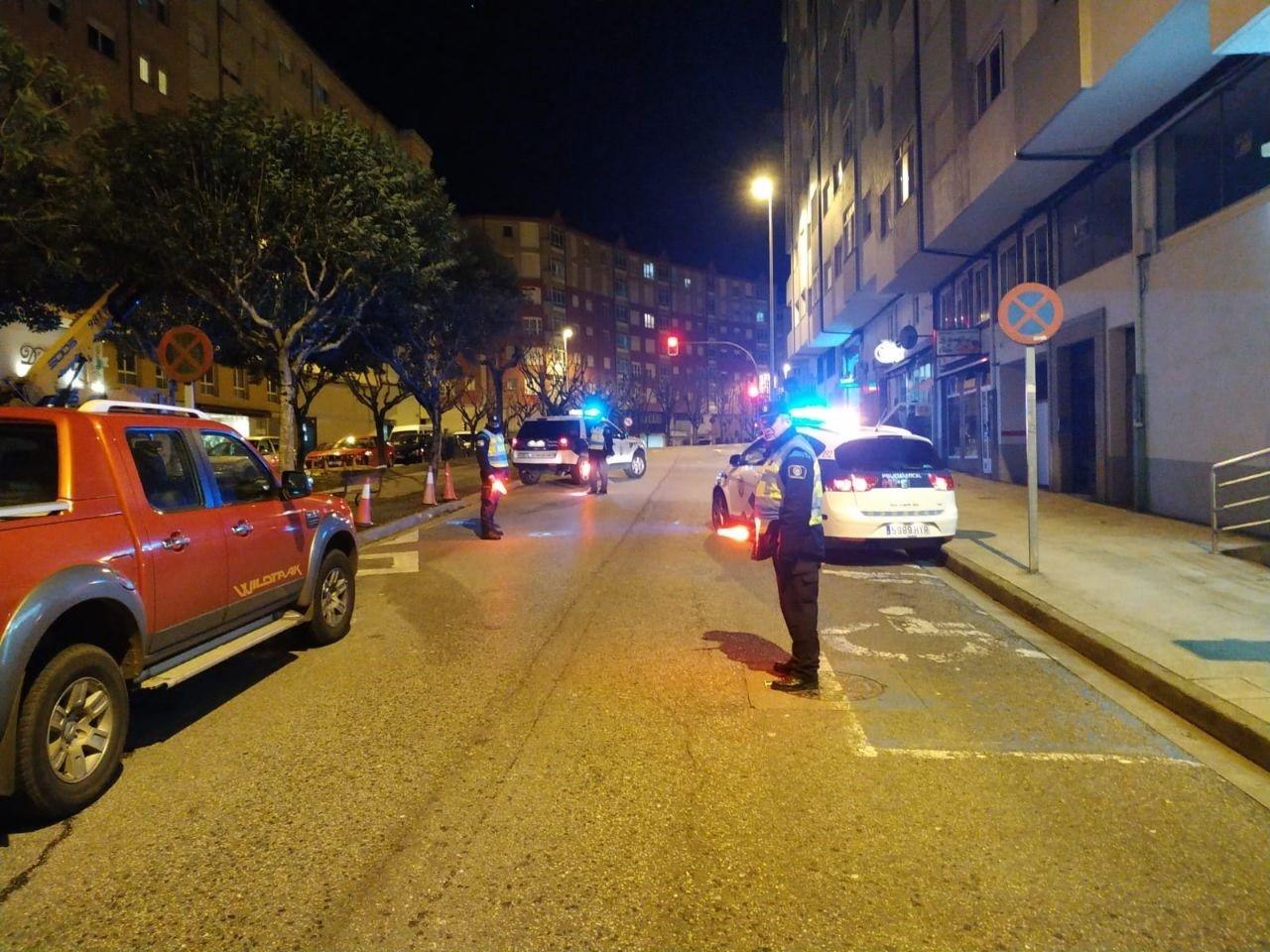 Operativo de la Policía Local de Lugo. EP archivo
