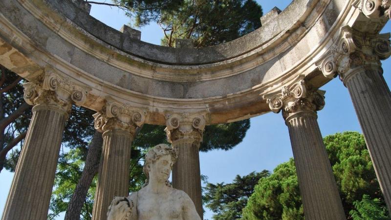 Parque El Capricho, Alameda de Osuna. 