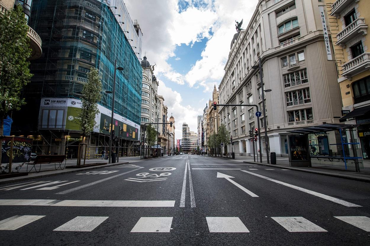 La Gran Vía madrileña durante el periodo de confinamiento. Europa Press