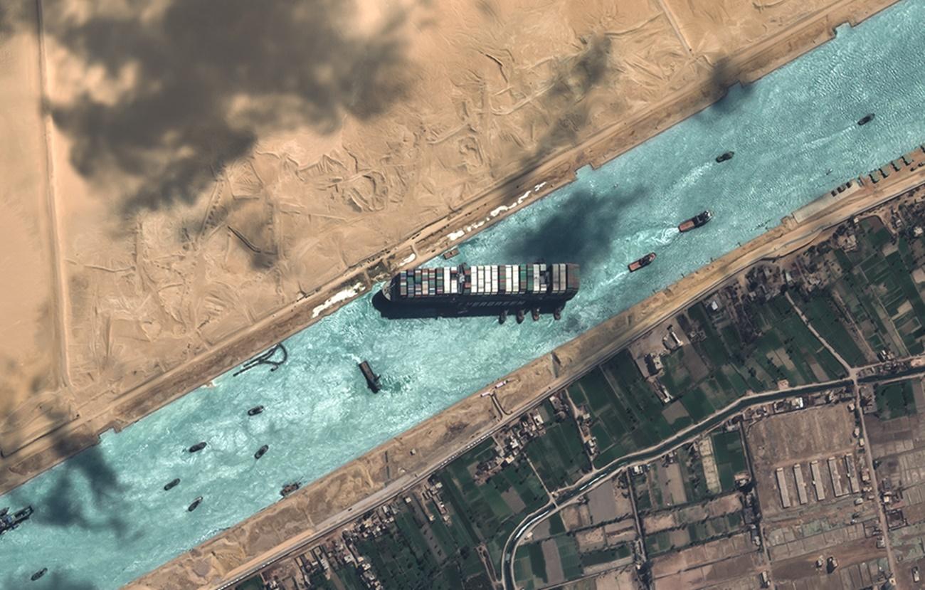 El buque Ever Given bloquea el Canal de Suez durante días (Fuente: ©Cnes2021, Distribution Airbus DS)