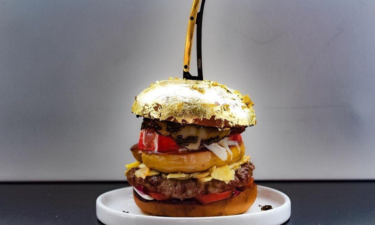 Hamburguesa más cara del mundo, 2000 euros. Fuente  Instagram chef Diego Buik. 
