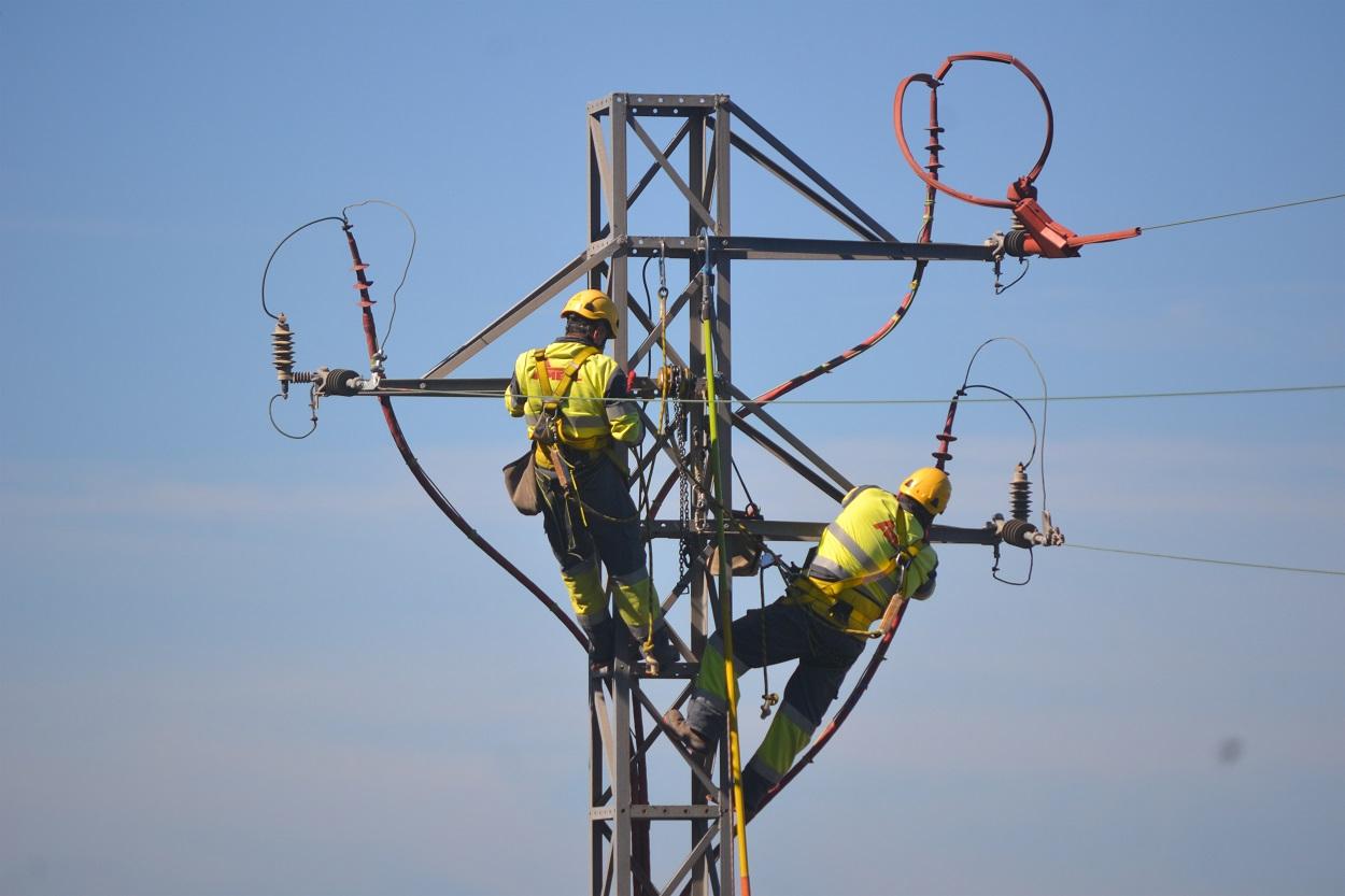 Torre eléctrica de Endesa. Europa Press