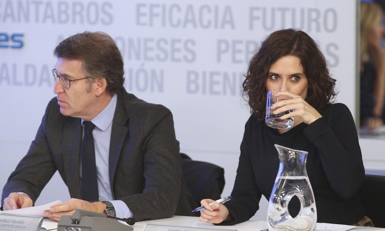 El presidente de la Xunta de Galicia, Alberto Núñez Feijóo y la presidenta de la Comunidad de Madrid, Isabel Díaz Ayuso. EP
