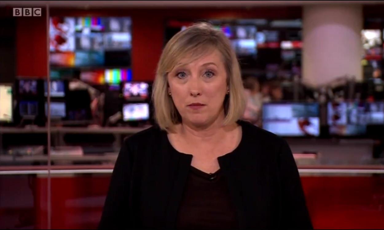 Una presentadora de la BBC anuncia el fallecimiento del duque de Edimburgo. BBC