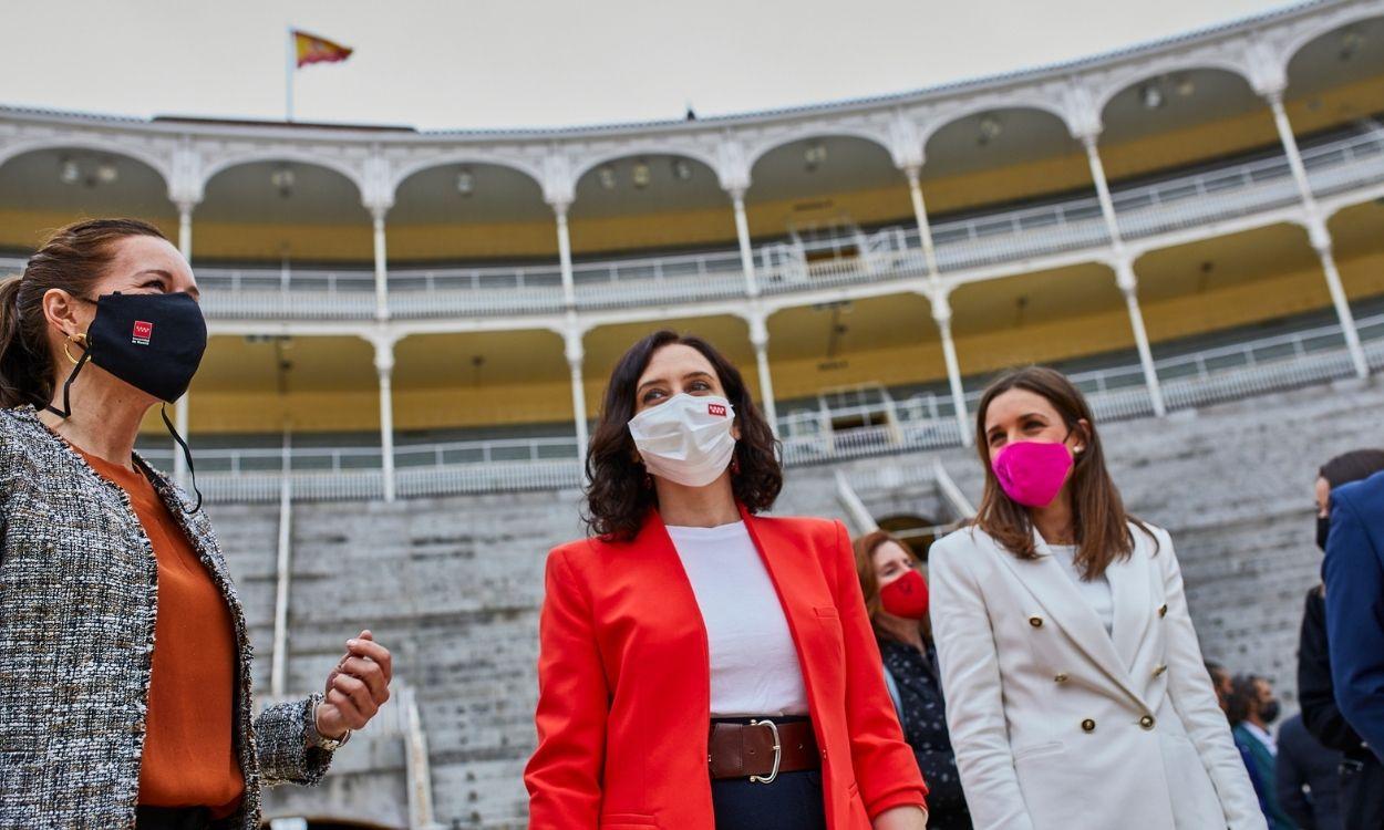 Isabel Díaz Ayuso visitando la plaza de toros de Las Ventas. EP