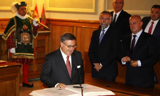 El PSOE pedirá la dimisión de Tizón y su retirada de las listas electorales por Toledo