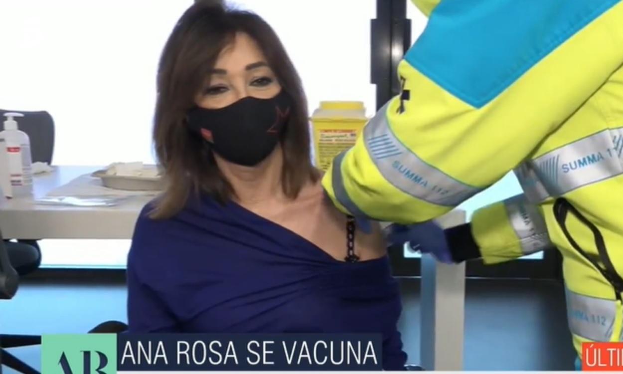 Ana Rosa se vacuna contra el coronavirus con AstraZeneca. Mediaset