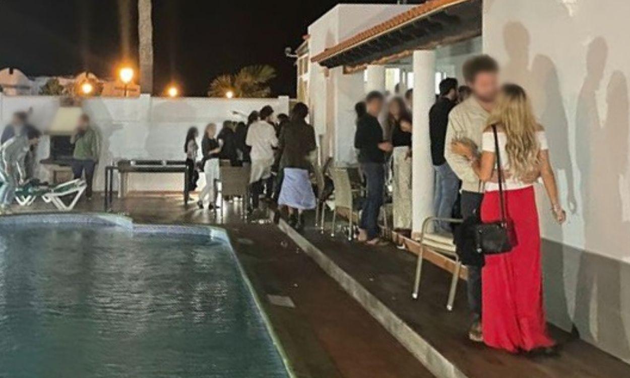 Denuncian a 84 turistas por celebrar una fiesta ilegal en Fuerteventura