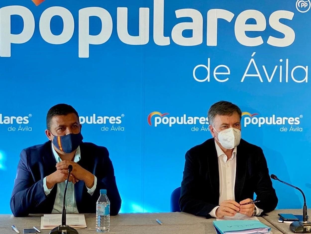 El presidente del PP de Ávila arremete contra la Junta de Castilla y León por el cierre del interior de la hostelería. Europa Press