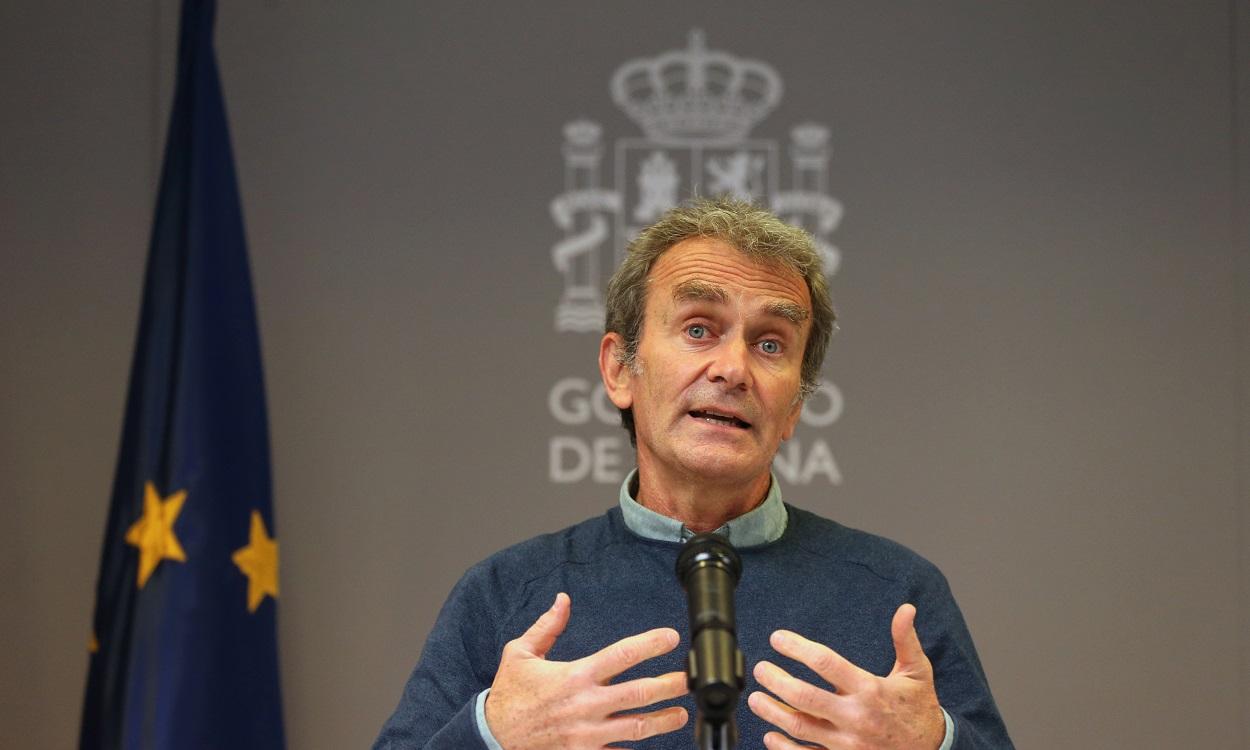 El director del Centro de Alertas y Emergencias Sanitarias (CCAES), Fernando Simón durante una rueda de prensa. EP