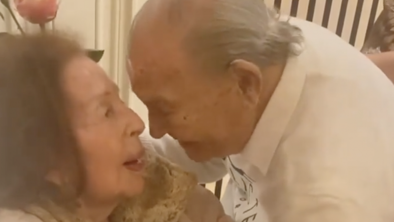 El reencuentro entre los padres de Ana Obregón. Instagram