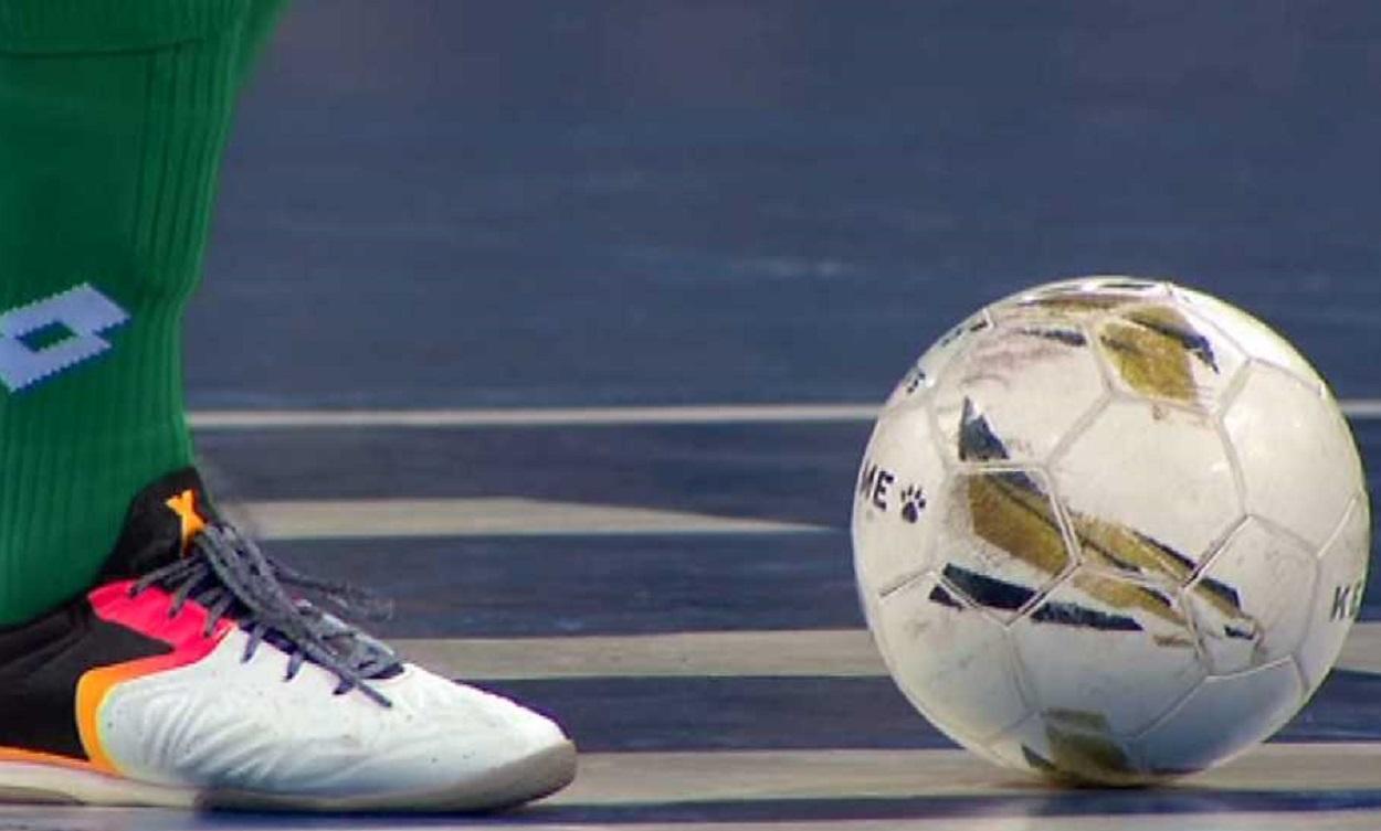 Balón de fútbol sala. RTVE