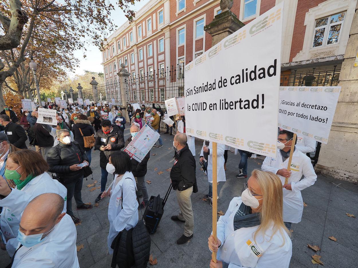 Los sindicatos se levantan de la Mesa de Sanidad en Castilla y León. Europa Press