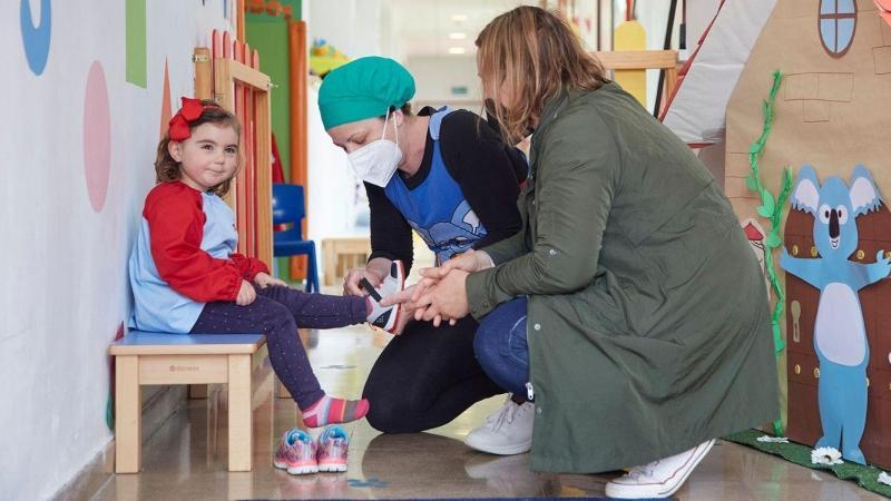 Los niños y niñas están organizados en grupos estables de convivencia con el mismo tutor siempre y aislados del resto de alumnos