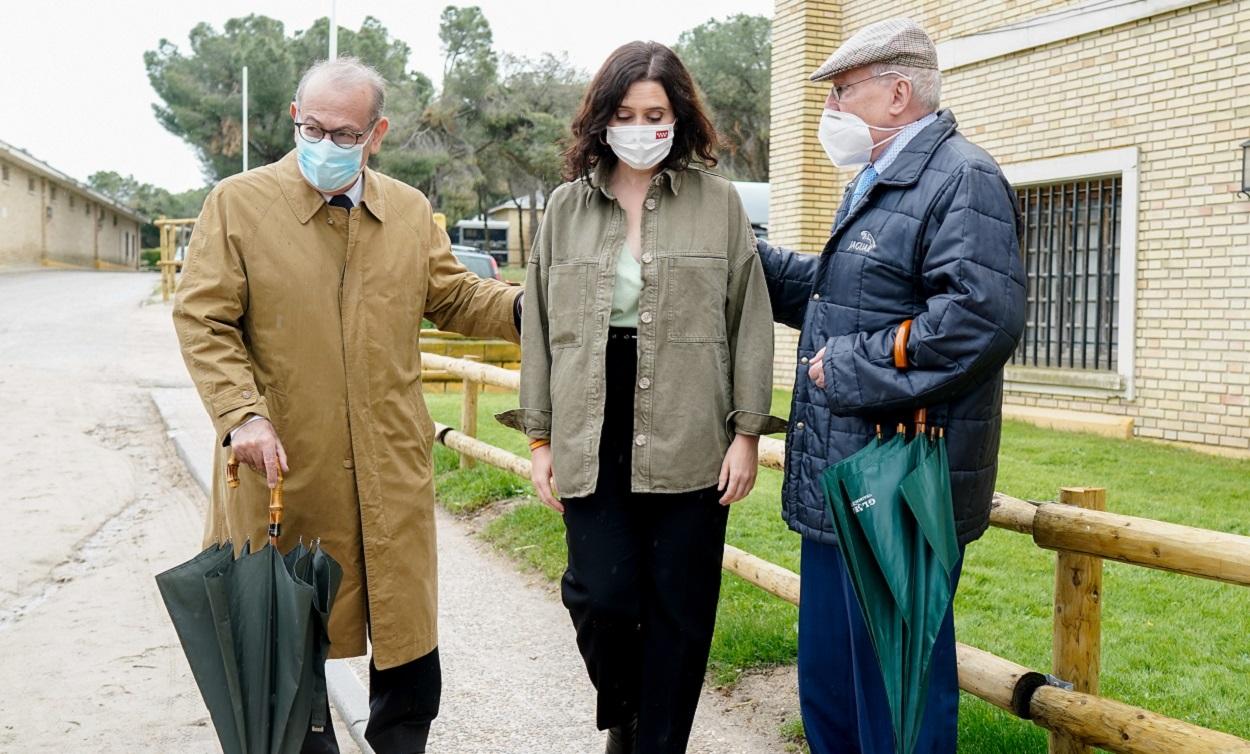 La presidenta de la Comunidad de Madrid, Isabel Díaz Ayuso, en su visita a la fundación Alma Tecnológica. EP