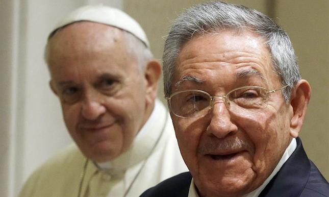 Castro: “Si el Papa sigue así vuelvo a la Iglesia”