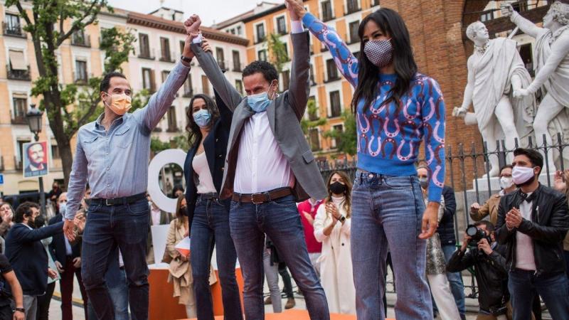 El exvicepresidente de la Comunidad de Madrid, Ignacio Aguado; la presidenta de Ciudadanos, Inés Arrimadas; el candidato del partido a la Presidencia de la Comunidad de Madrid, Edmundo Bal; la vicealcaldesa de Madrid