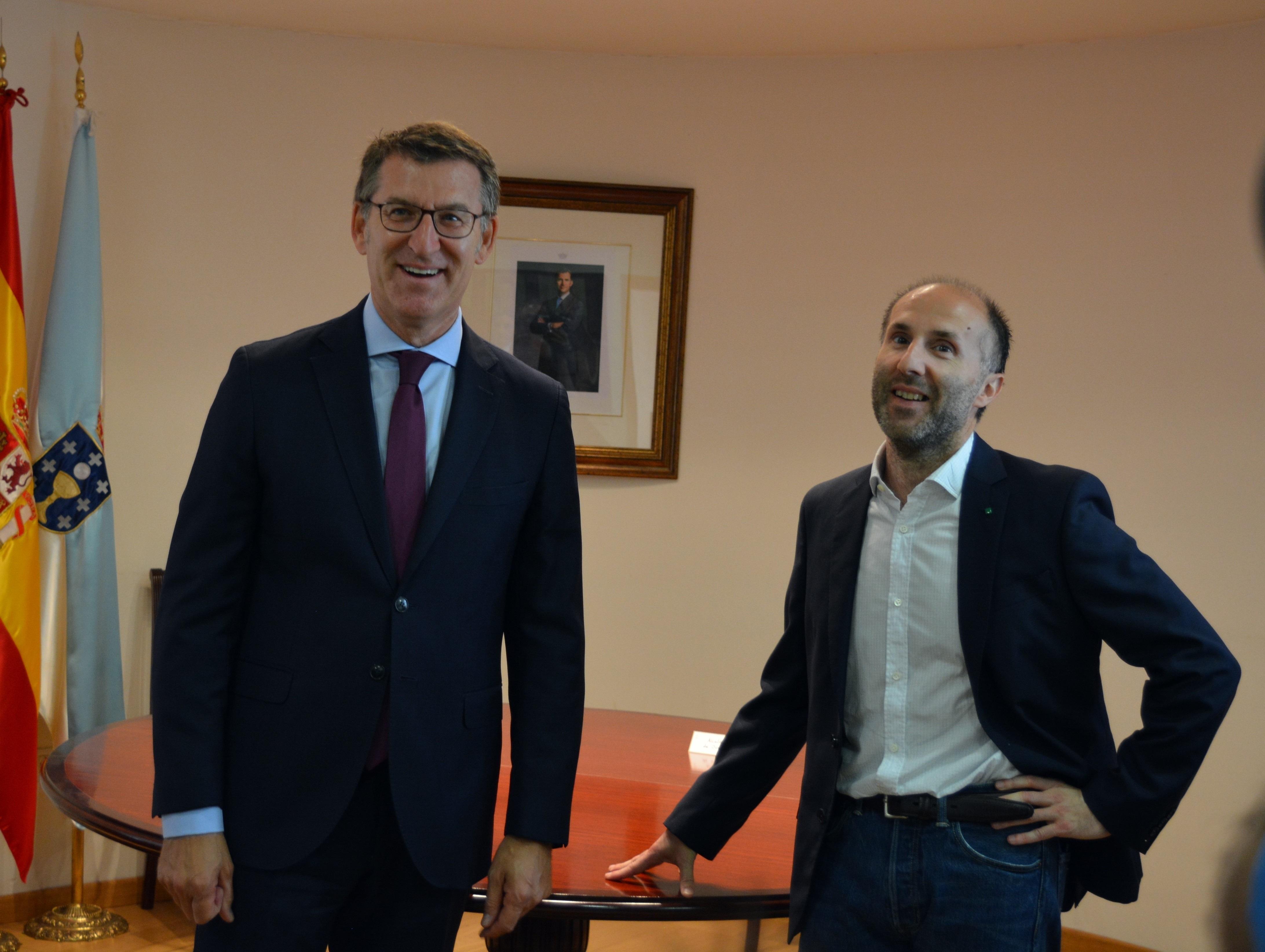 Alberto Núñez Feijóo y Gonzalo Pérez Jácome en una reunión tras lograr el segundo la alcaldía de Ourense con el apoyo del PPdeG (Foto: Europa Press/Archivo).