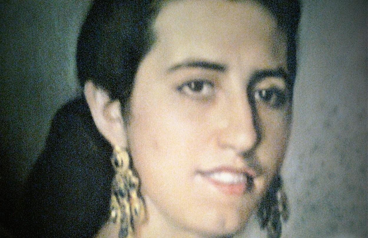 "El 16 de junio de 1941 era lunes y  fue el día que te matriculaste para el examen en el viejo caserón de la calle Laraña de Sevilla".