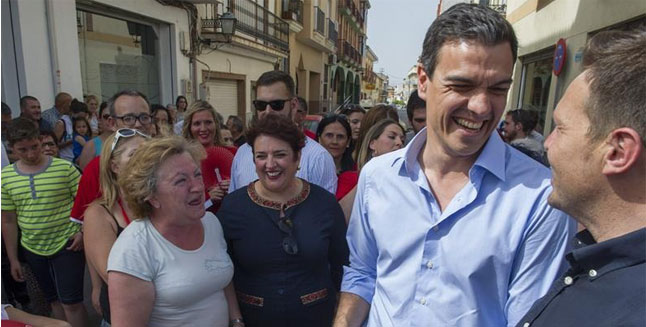 Pedro Sánchez pide a C's y a Podemos que dejen el "seguidismo" al PP en Andalucía