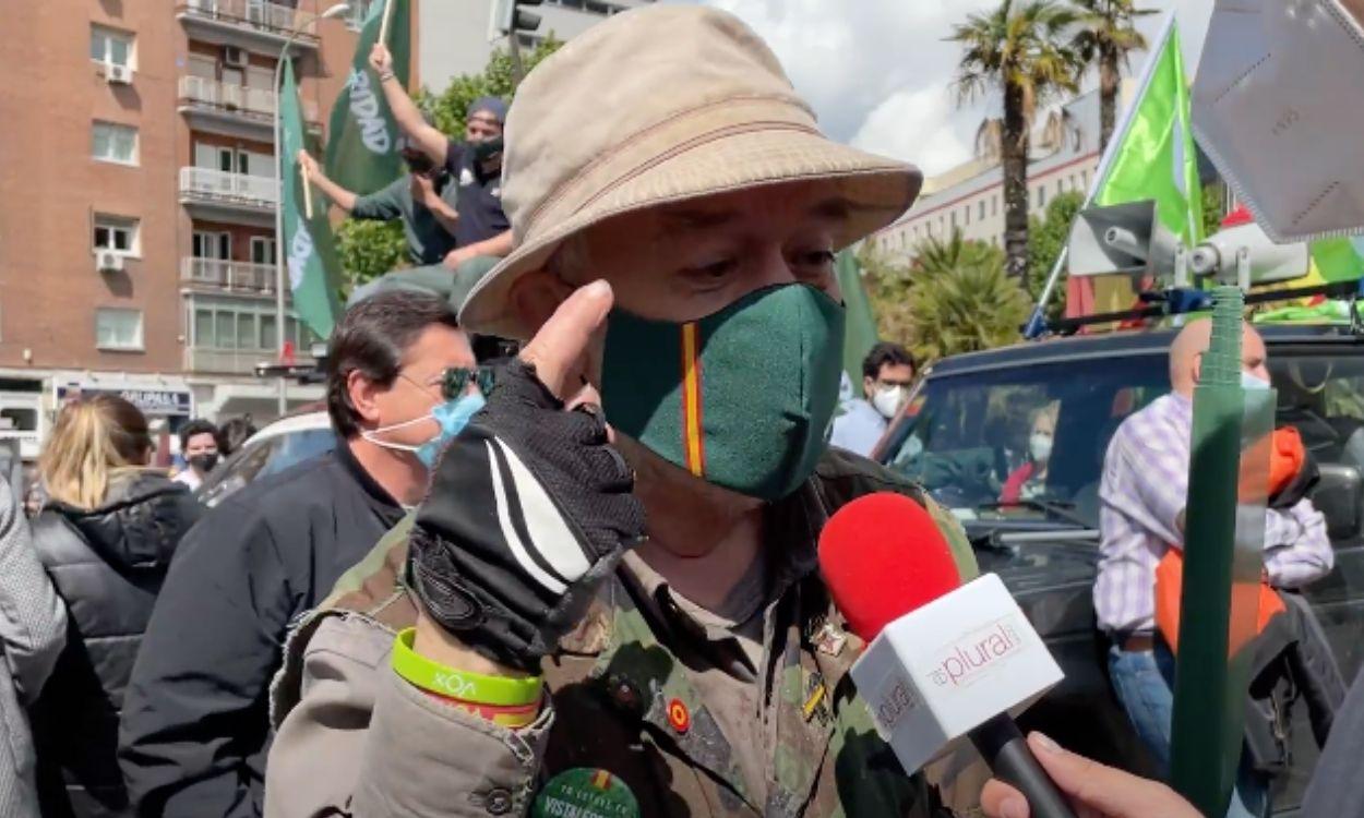 Seguidor Vox en manifestación del 1 de mayo