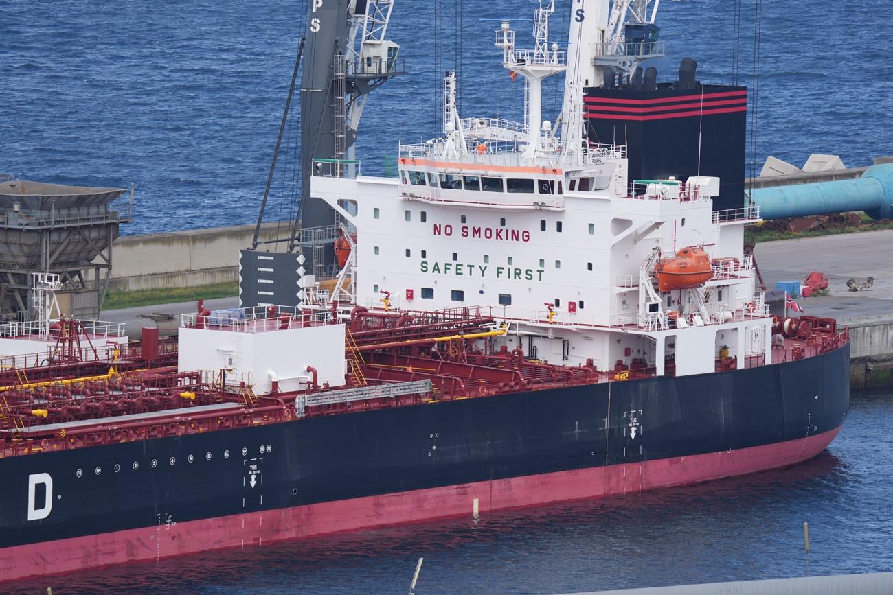 Barco atracado en Bilbao con casos positivos de covid de posible variante india