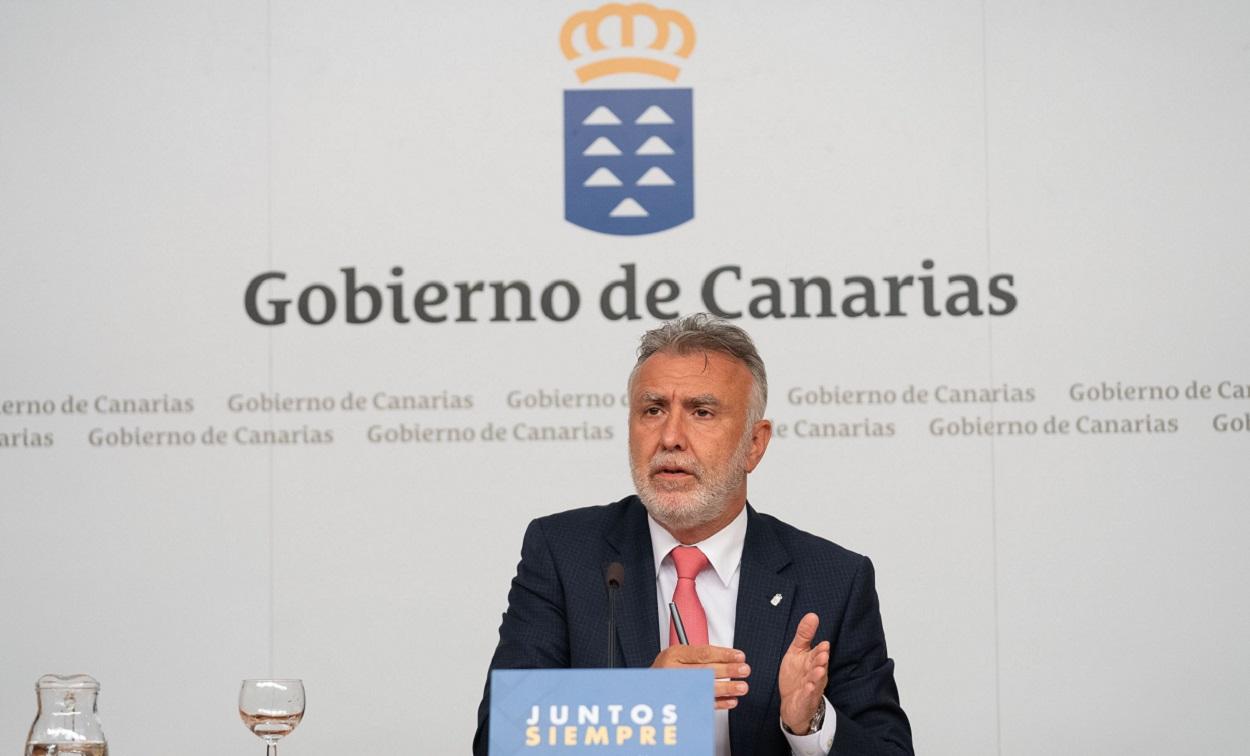 El presidente de Canarias, Ángel Víctor Torres, durante una rueda de prensa. EP