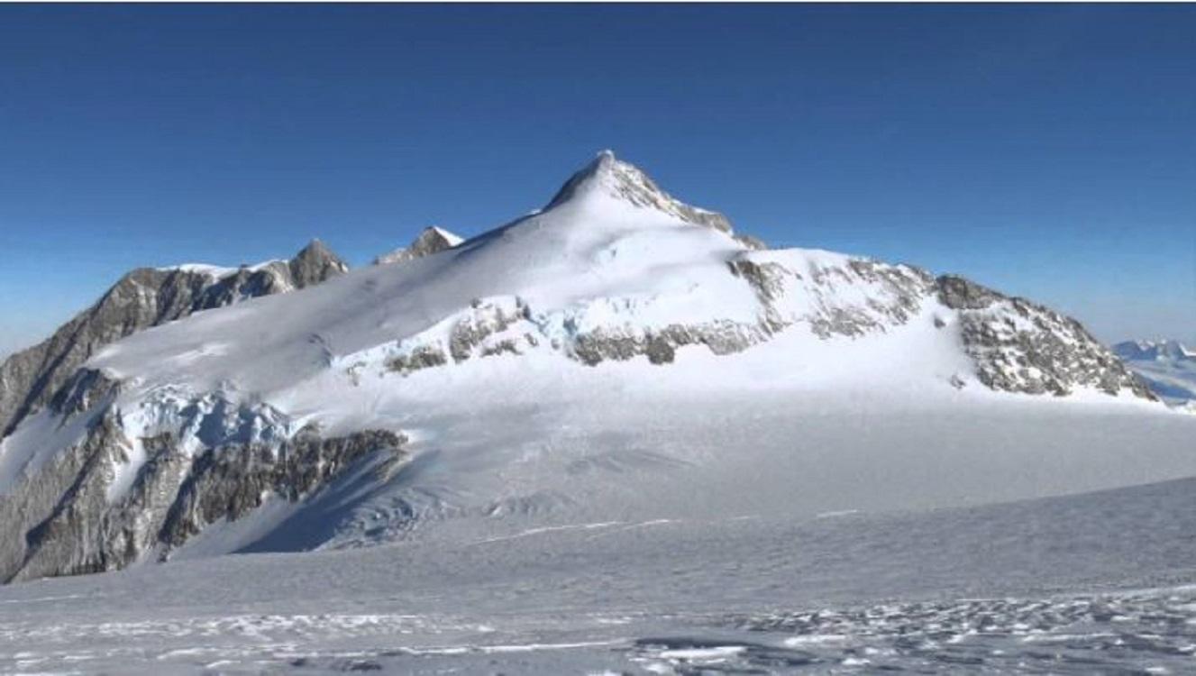 El monte Vinson, la montaña más alta de la Antártida. Foto: Wikipedia