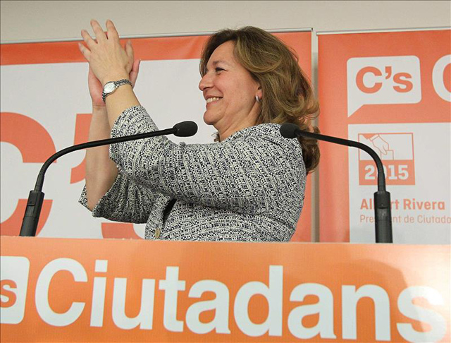 Candidatos de Ciudadanos de día, miembros de FAES de noche