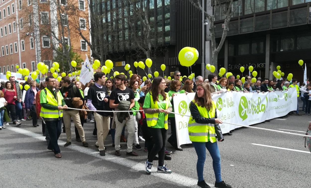 El PSOE pide modificar el Código Penal para castigar con la cárcel el acoso a mujeres que abortan