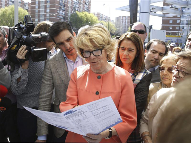 Aguirre cobró un cheque de 5 millones de euros unos meses antes de dimitir como presidenta de la Comunidad de Madrid