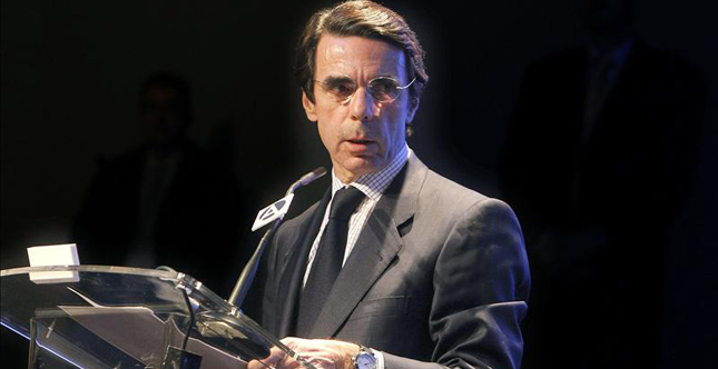 Podemos se querellará contra Aznar por injurias