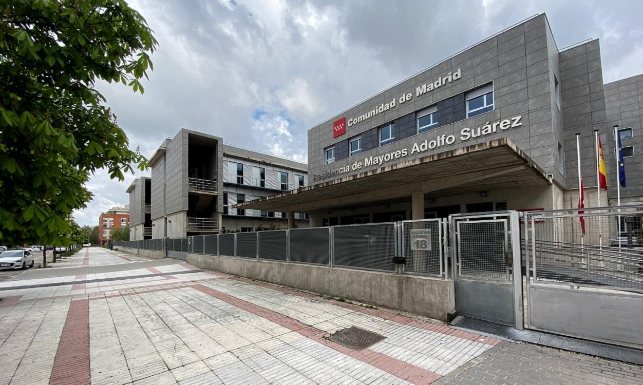 Fachada de la residencia de ancianos Adolfo Suárez de Madrid. EP