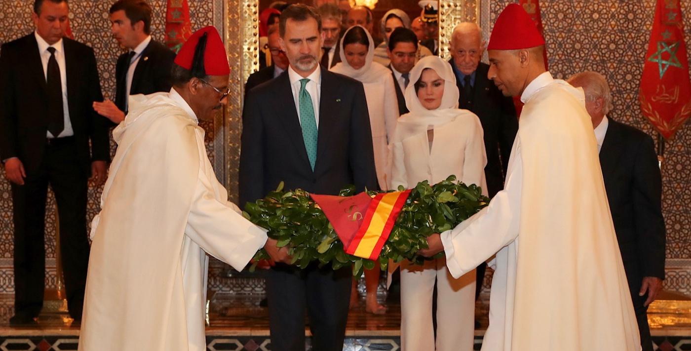 Los Reyes Felipe VI y Letizia, en el Mausoleo de Mohamed V. REMITIDA : HANDOUT por Casa de S.M. el Rey