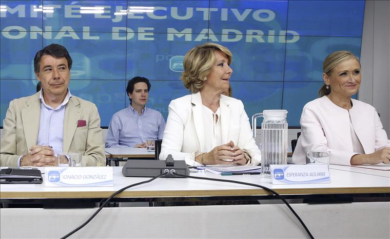 Aguirre convoca un Congreso extraordinario en el PP madrileño y renuncia a la reelección