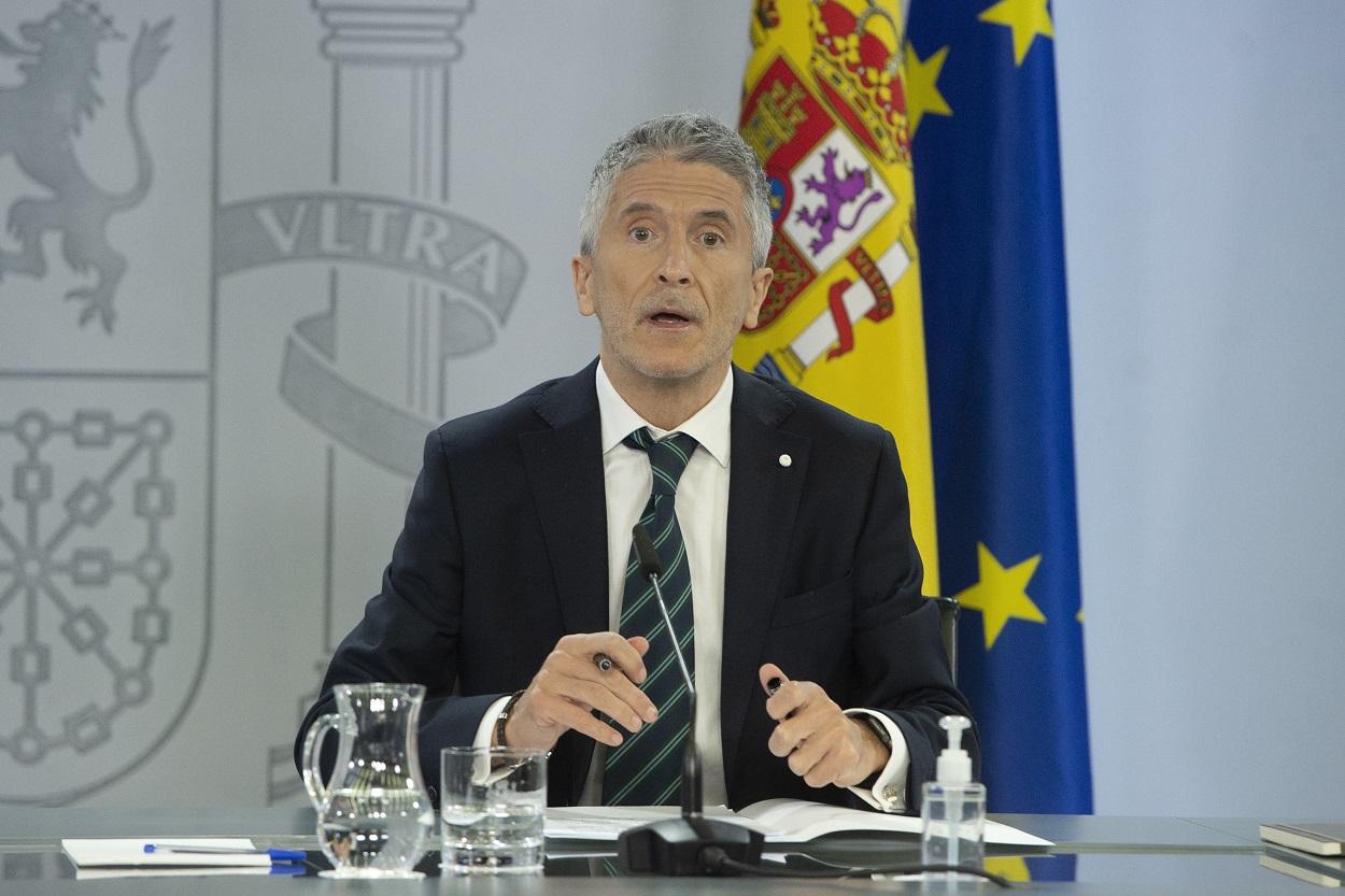 El ministro del Interior, Fernando Grande-Marlaska, en una rueda de prensa. Fuente: Europa Press.