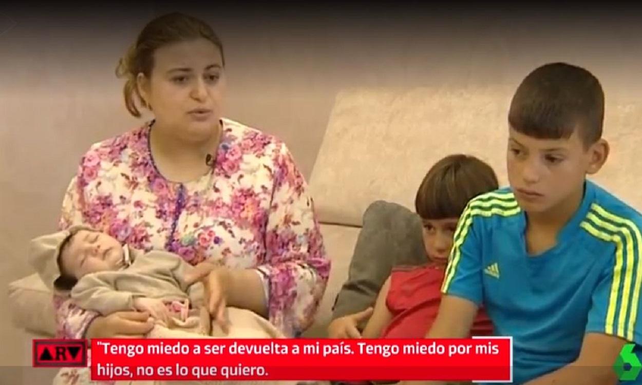 Porteadora En Su Pais Y Escondida En Ceuta Por Miedo Las Condiciones Infrahumanas De La Madre Del Bebe Rescatado En El Mar